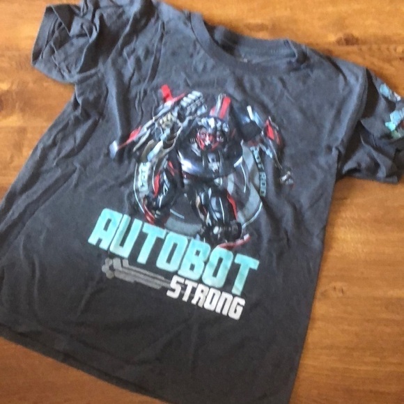 Transfers Autobot movie short sleeve graphic tee in size M - Picture 1 of 2